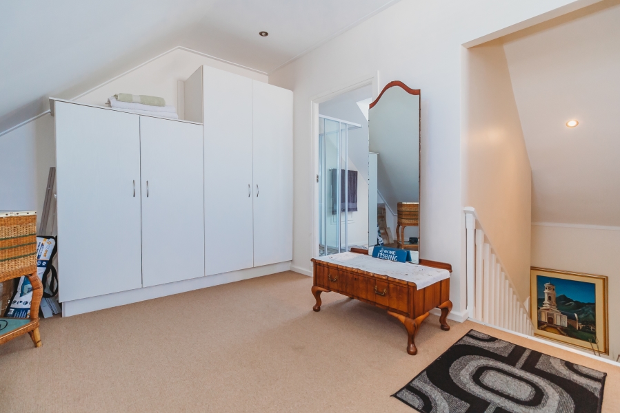 3 Bedroom Property for Sale in Kerriwood Hill Western Cape